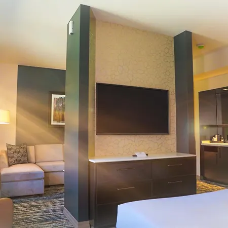 The Hotel At Black Oak Casino Resort-3